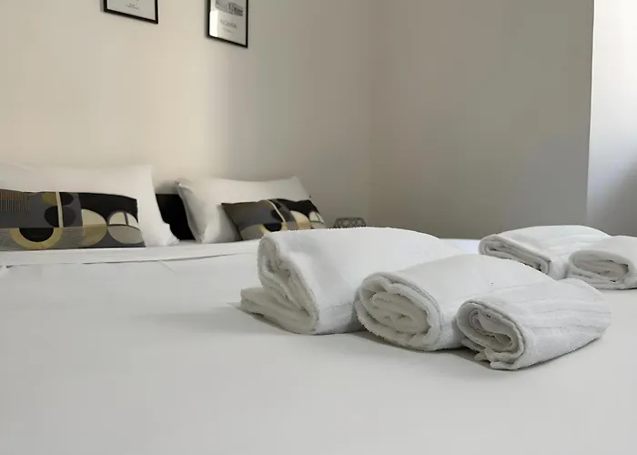 Moro Grand Trastevere 3br & Parking 아파트 *